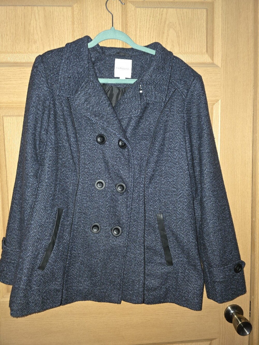 Croft & Barrow Women's Double-Breasted Peacoat – Size Large – Gently Used